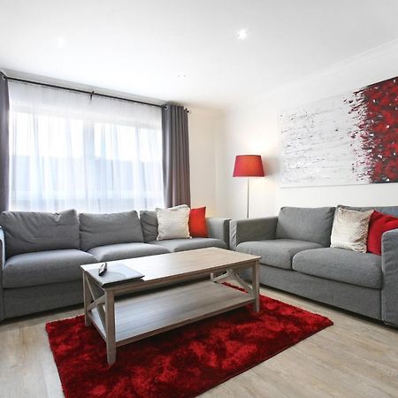 Vkm Apartments Glasgow Bagian luar foto