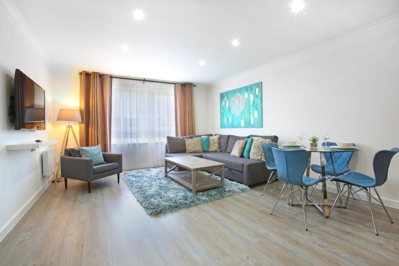 Vkm Apartments Glasgow Bagian luar foto