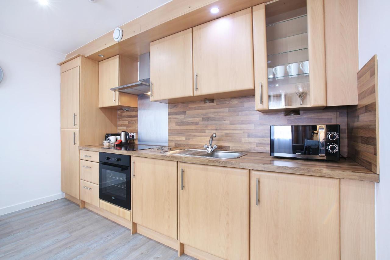 Vkm Apartments Glasgow Bagian luar foto