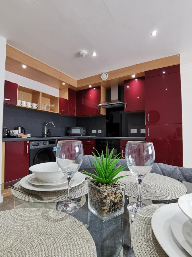 Vkm Apartments Glasgow Bagian luar foto