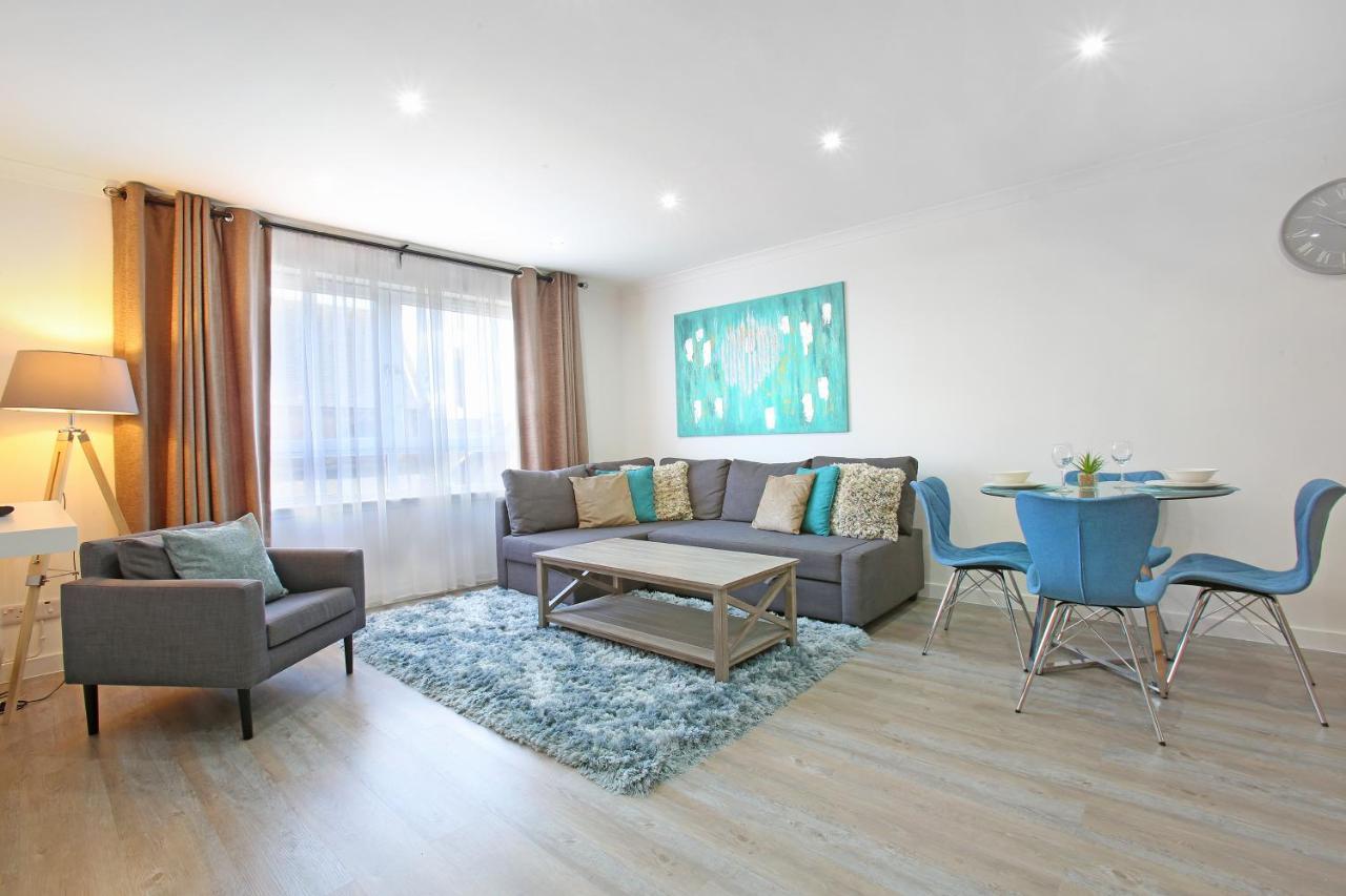 Vkm Apartments Glasgow Bagian luar foto