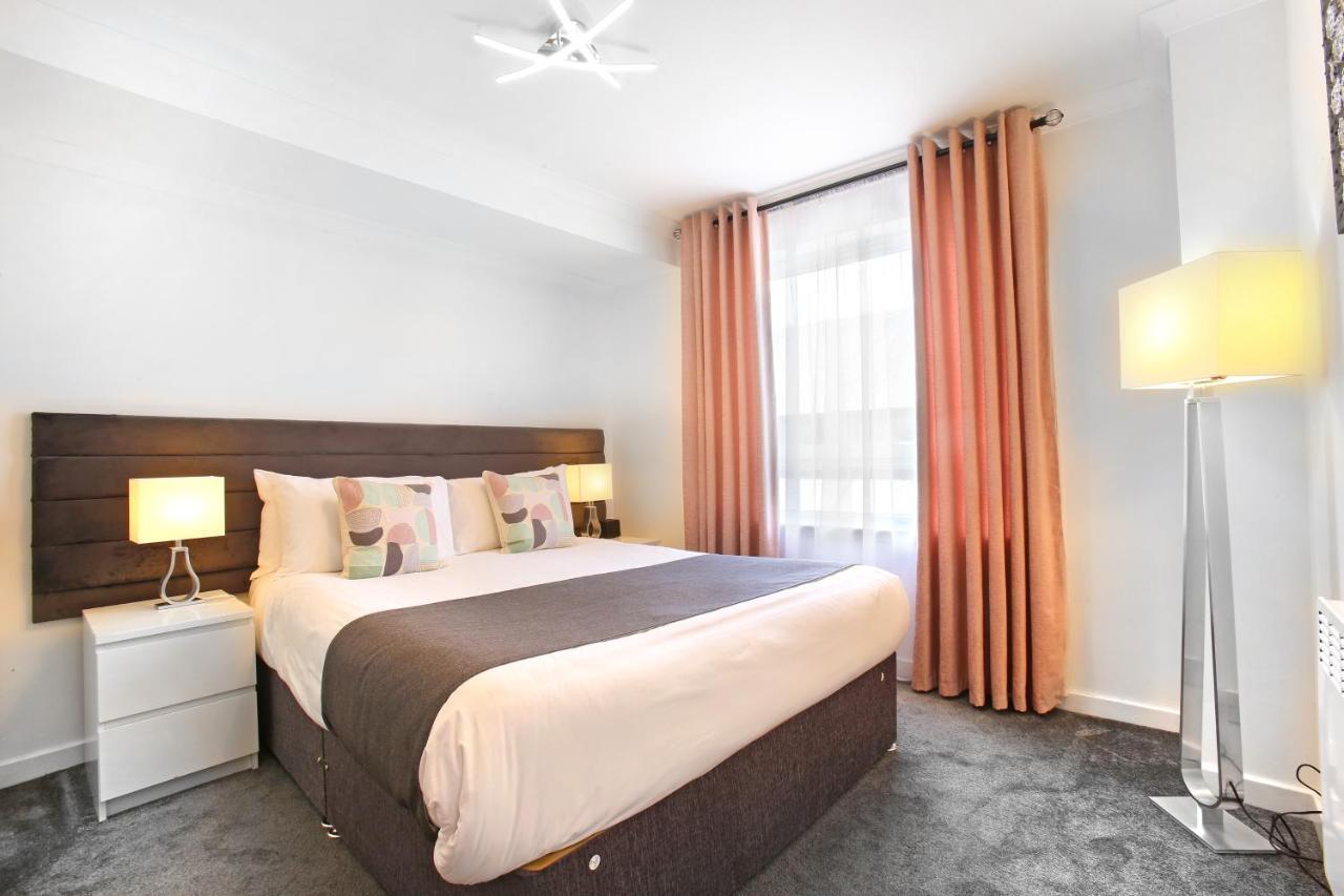 Vkm Apartments Glasgow Bagian luar foto