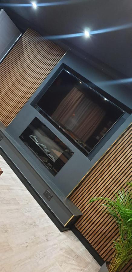 Vkm Apartments Glasgow Bagian luar foto
