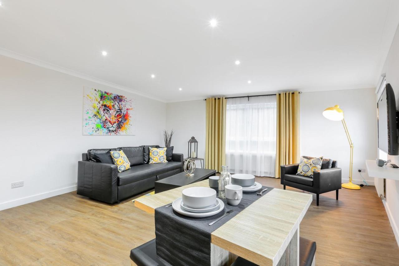 Vkm Apartments Glasgow Bagian luar foto
