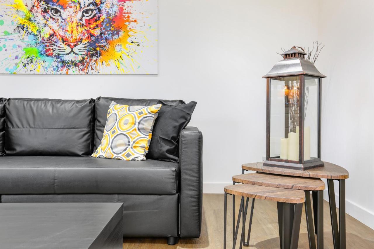 Vkm Apartments Glasgow Bagian luar foto