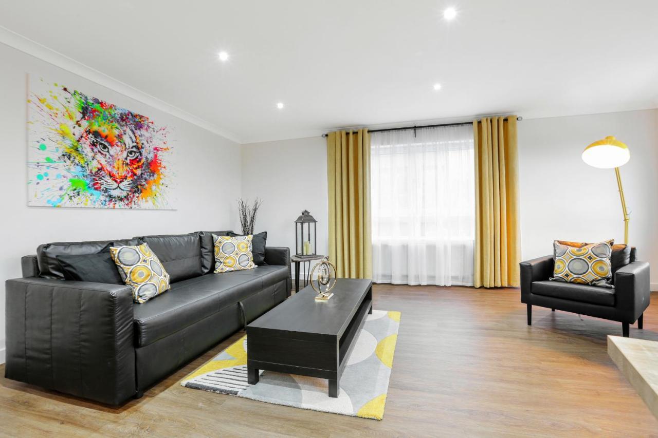 Vkm Apartments Glasgow Bagian luar foto
