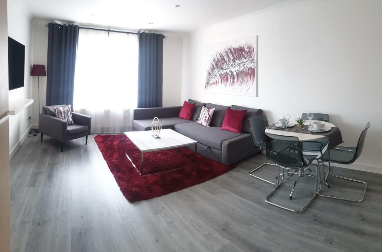 Vkm Apartments Glasgow Bagian luar foto